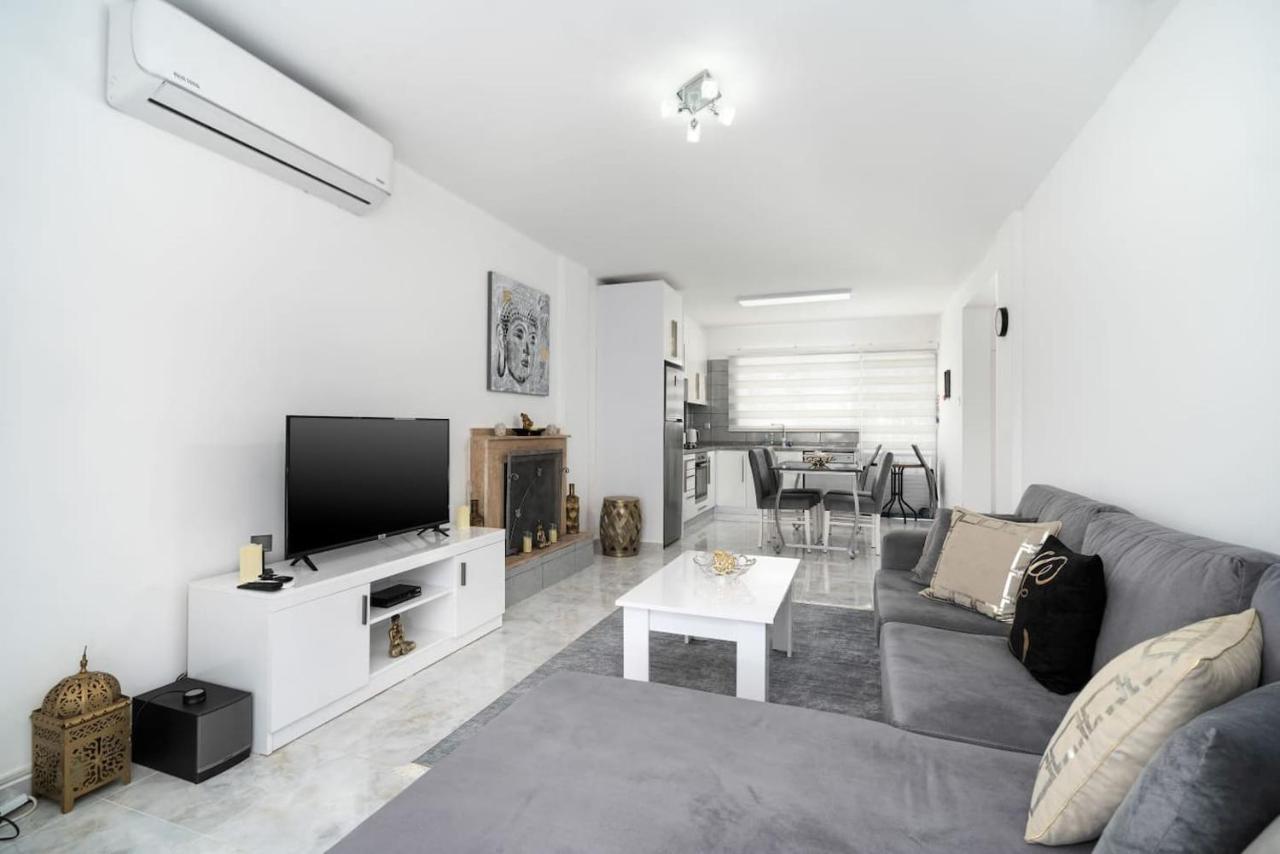 Villa Blue Kyrenia  Bagian luar foto